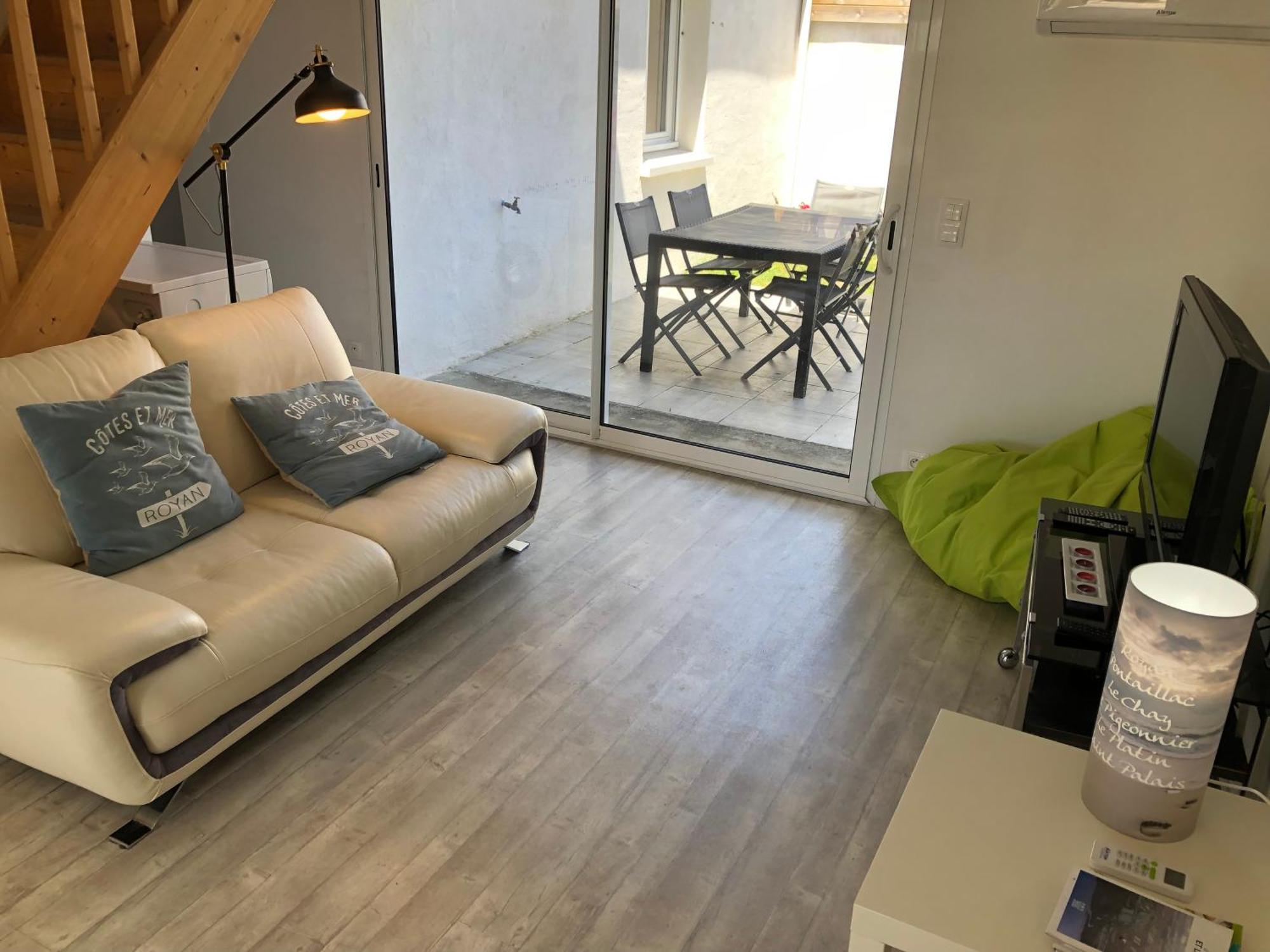 ロワイヤン Maison Au Calme Climatisee Avec Spa De Mai A Fin Septembreヴィラ エクステリア 写真