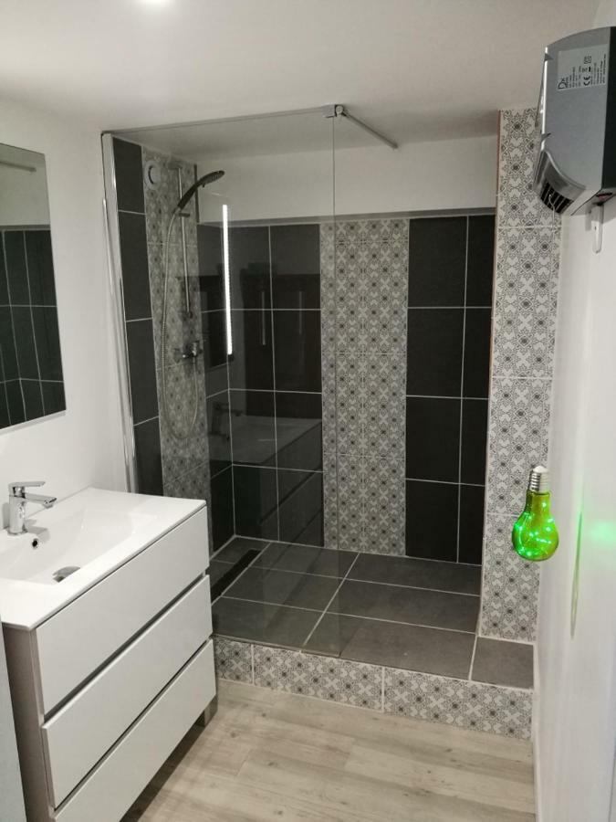 ロワイヤン Maison Au Calme Climatisee Avec Spa De Mai A Fin Septembreヴィラ エクステリア 写真