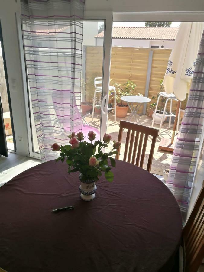 ロワイヤン Maison Au Calme Climatisee Avec Spa De Mai A Fin Septembreヴィラ エクステリア 写真